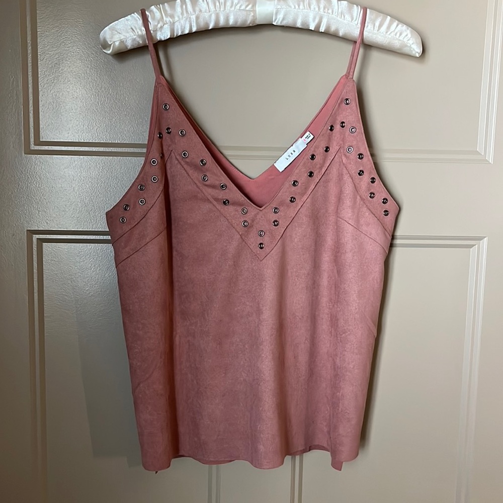 Lush grommet tank